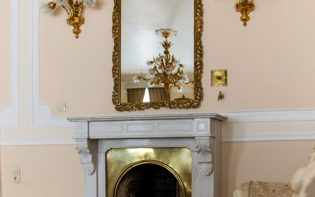 Квартира на Рубинштейна 4