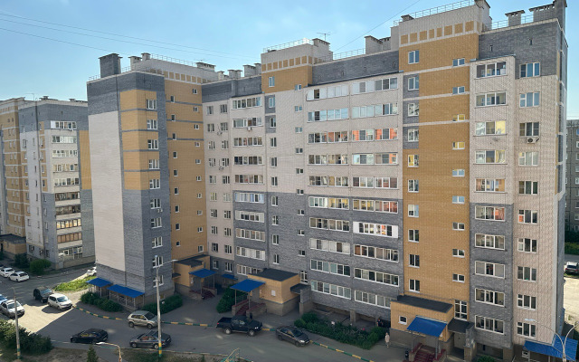 Na Narodnoy 52 Flat