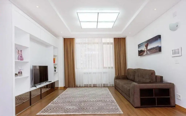 Na Prospekte Kabanbay Batyra, 43blokb Apartments