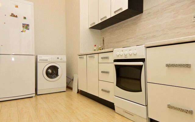 V Starom Oskole 3-Bedroom Apartments