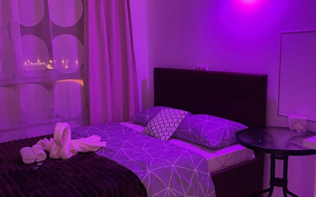 Na Ulitse Lyotchika Ulyyanina 3A Flat