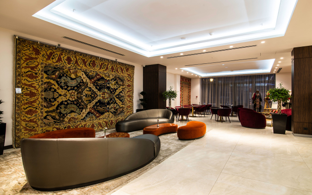 Отель Ramada and Suites by Wyndham Yerevan