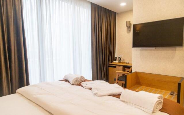 Solum Roof Top Hotel