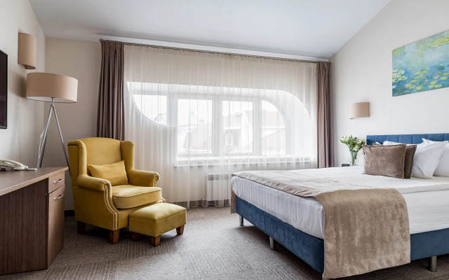 Staryij Dvorik Na Orlovskoj Hotel