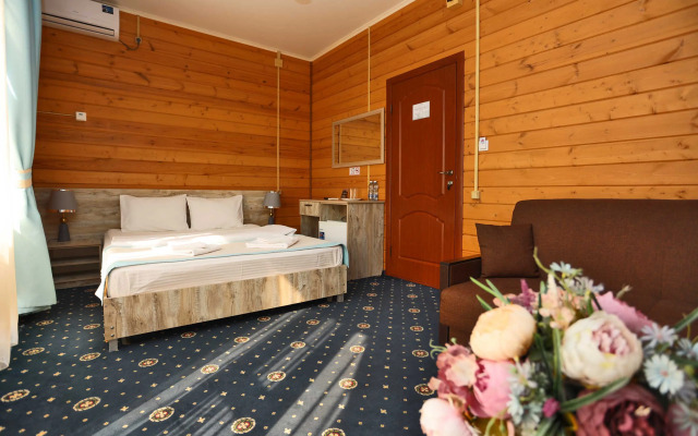 Yalta Hotel