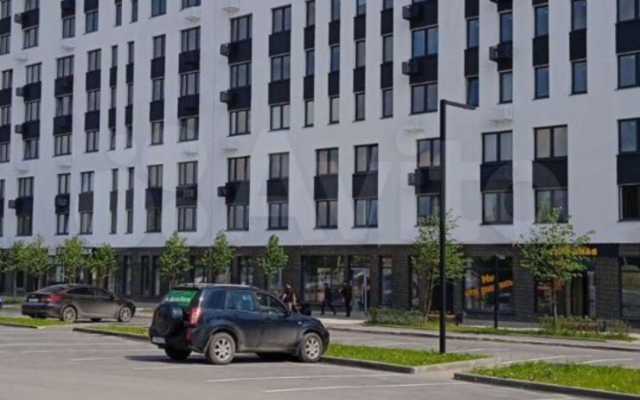 Dvukhkomnatnye apartamenty vozle Kremlya, nedaleko Ds Kristal Flat