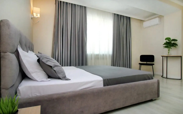 Urban Trio 330 Apartment
