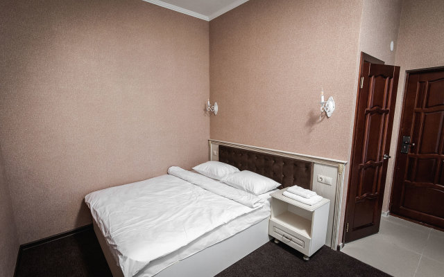 Kurazh Hotel