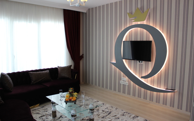 Quars Suite Aparthotel