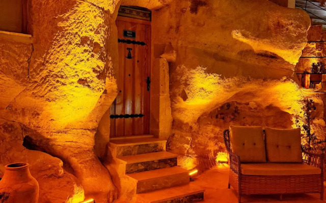 My Cave Suites