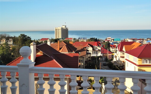 Golubaya Laguna Guest House