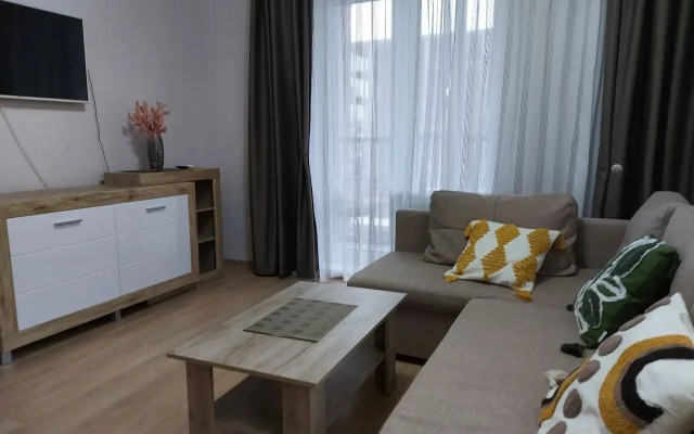 V Sovpemennom Klubnom Dome River Park Flat