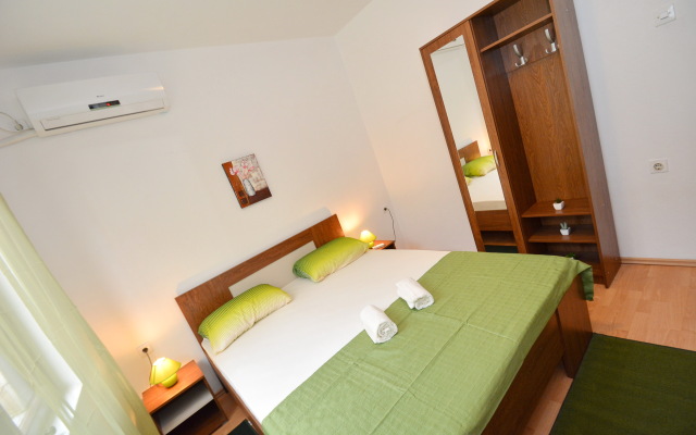 Risan Center Apartments