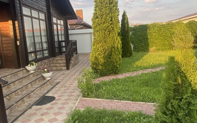 VIP House
