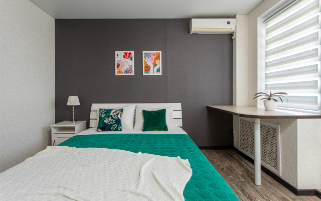 Апартаменты двухкомнатные недалеко от центра и парка