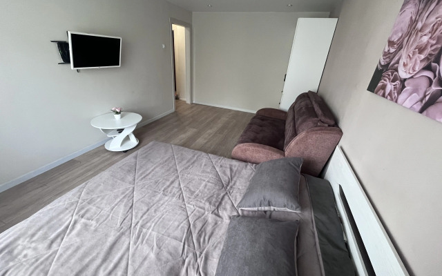 V Tsentre Yarkogo Goroda Flat