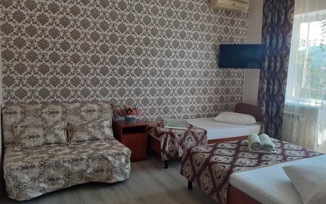 Usadba Agat Guest House