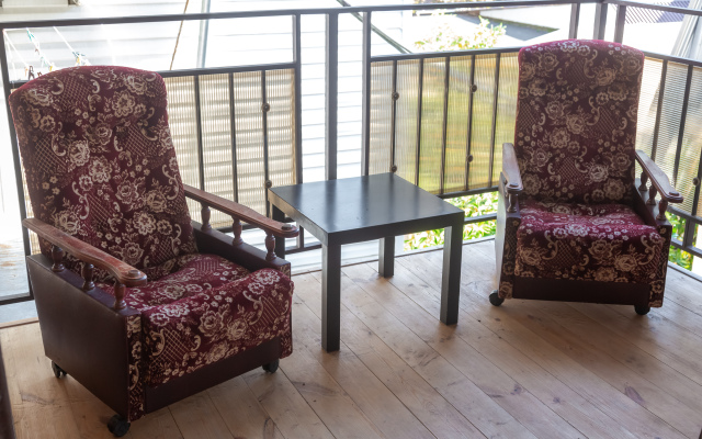 Nikus Furnished Rooms