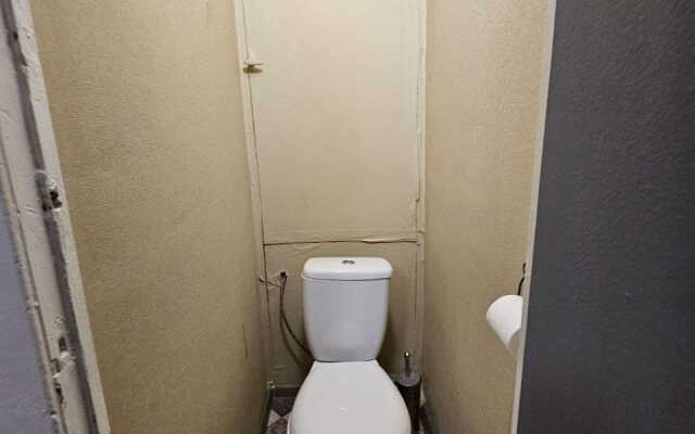 1b Slavyanskiy Bulvar 15 Apartments