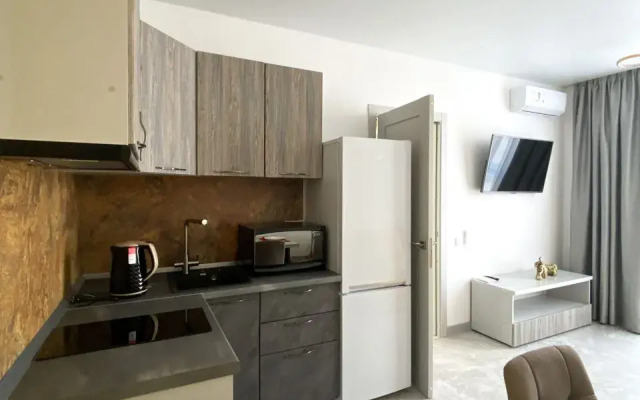 vidovye s krovat'yu i bol'shim balkonom, 17 etazh Apartments