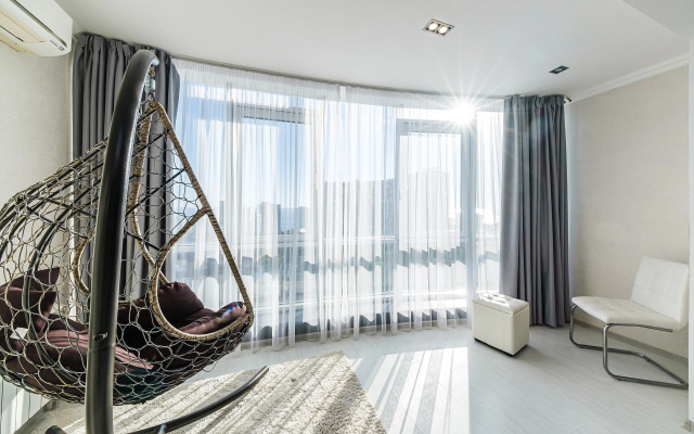 Vidovaya Dvushka S Balkonom Flat