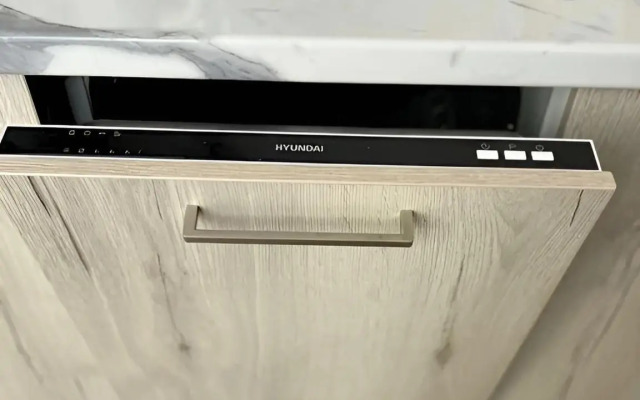 Yevrodvushka v Nizhneimeretinskoj Bukhte Flat