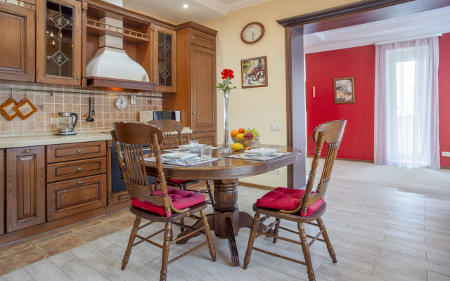 Квартира Большая у НОВАТа