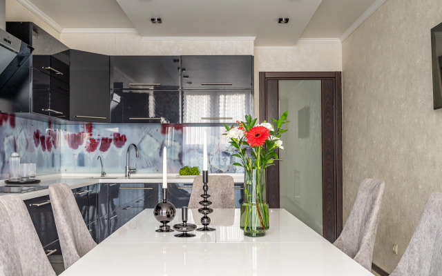 Квартира Просторная светлая трехкомнатная