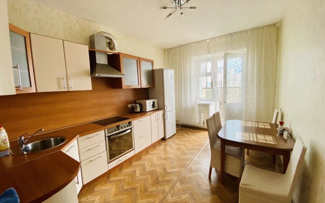 Квартира на улице Алексеева 89 (15 этаж)