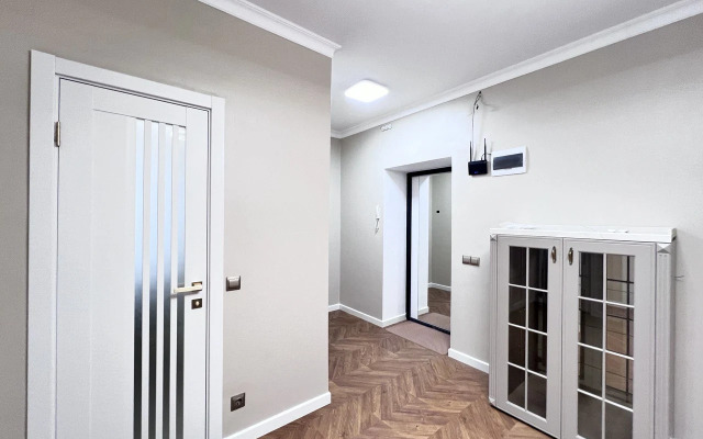 S Sovremennym Remontom Svetlaya Uyutnaya Flat