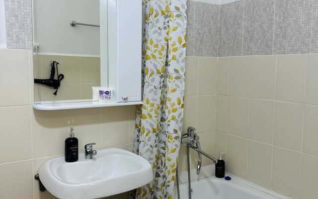 V novom dome S Vidom Na Karyer Flat