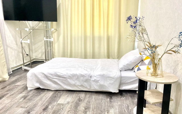 Komilfo-Home U Tsentralnogo Rynka 50 Let Oktyabrya Flat