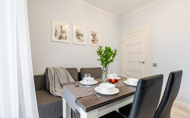 U Naberezhnoy Nevy Flat