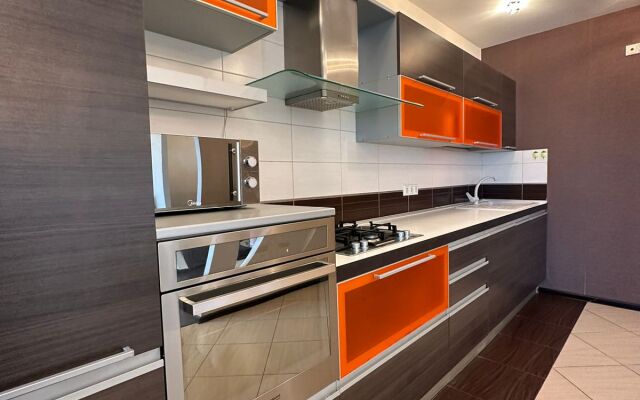 Na ulitse Lenina Flat