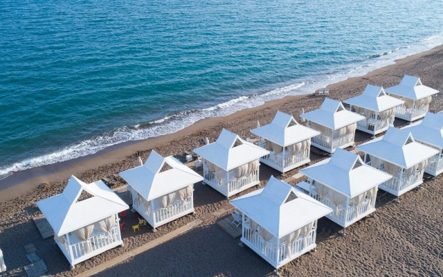 Отель Leaf River Suites