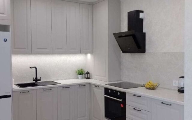 Na Bekhtereva 2B Flat
