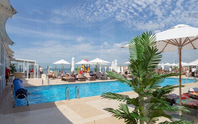4kayf Atlantis 11 s vidom na more Apartments