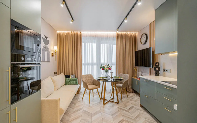 4-room VIP dlya 8 gostey Apartment