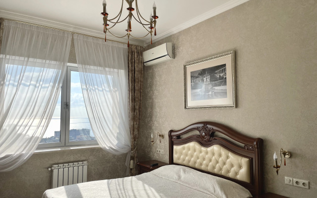 Premier Black Sea Flat