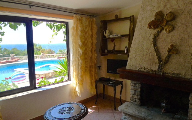 Stone House Poplat Villa