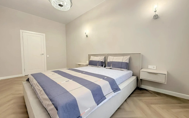 Lyuks v Samom Tsentre Goroda Flat