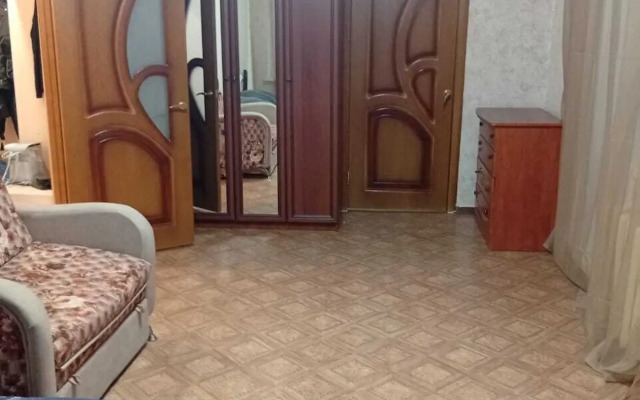 Квартира на Нефтяников 40/1