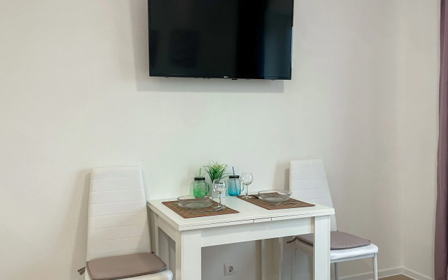 Апартаменты Sunny Days Apartment Люблинская