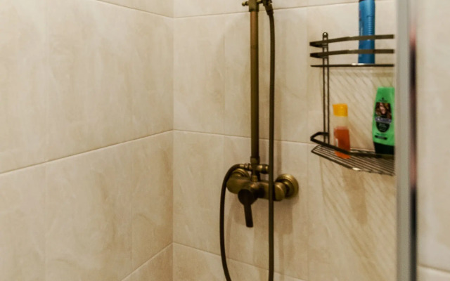 Na Oktyabryskom Prospekte 14 Flat