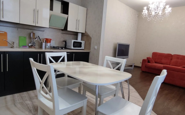Na Novocherkasskom Prospekte Flat