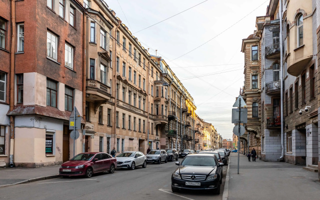 Plaum Hotel Studiya 10 Na Kolomenskoy Apartments