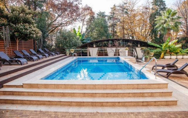 Отель ROMANOVPALM Hotel