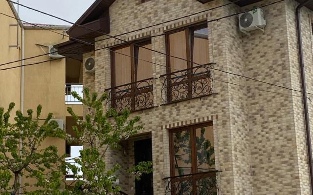 U Serezhi Guest House