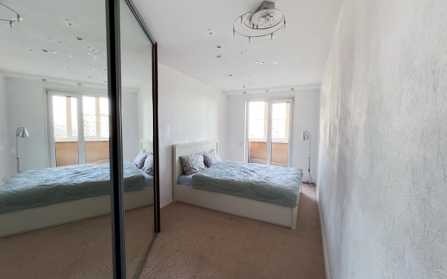 Квартира 3-комнатная на Баумана 12