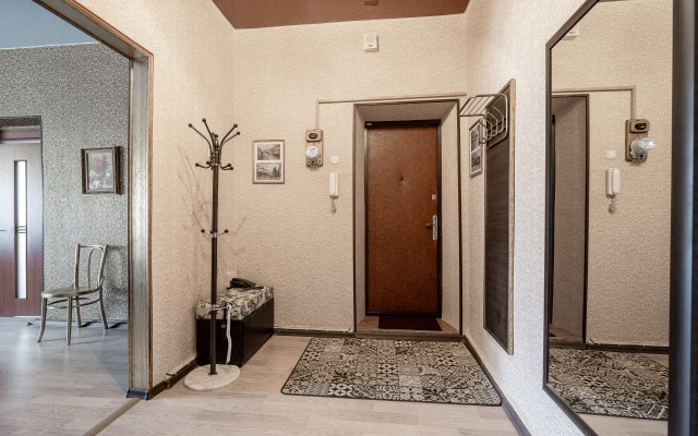 Na Nezavisimosti Okolo Tsuma Apartments
